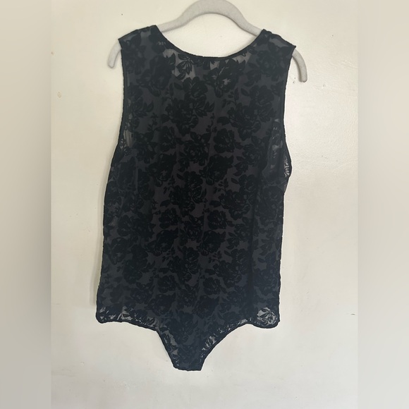 NWT Torrid Flocked Roses Black Bodysuit snap crotch Witchy Layering size 5X - Picture 6 of 13
